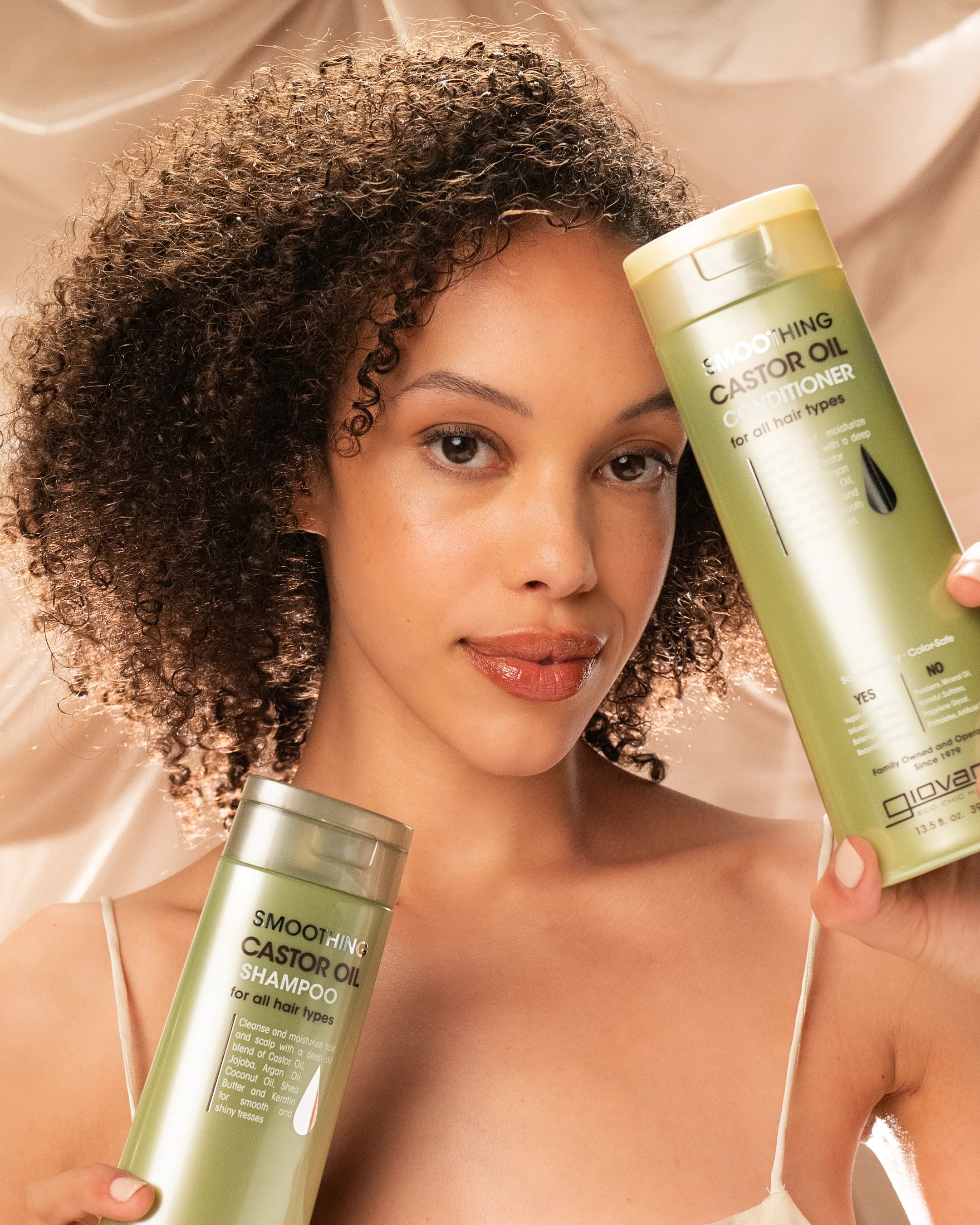 Giovanni Cosmetics - Smoothing Castor Oil Conditioner - 399ml